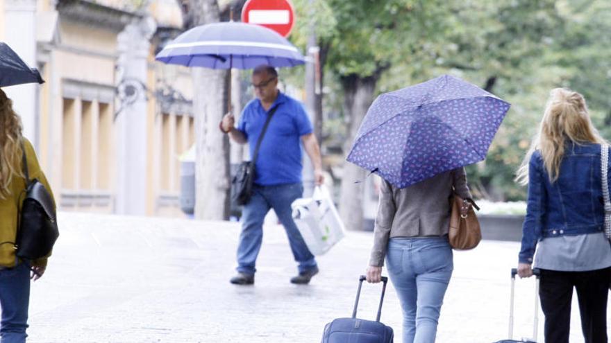 Alerten de pluges intenses a partir de dissabte al migdia a Girona