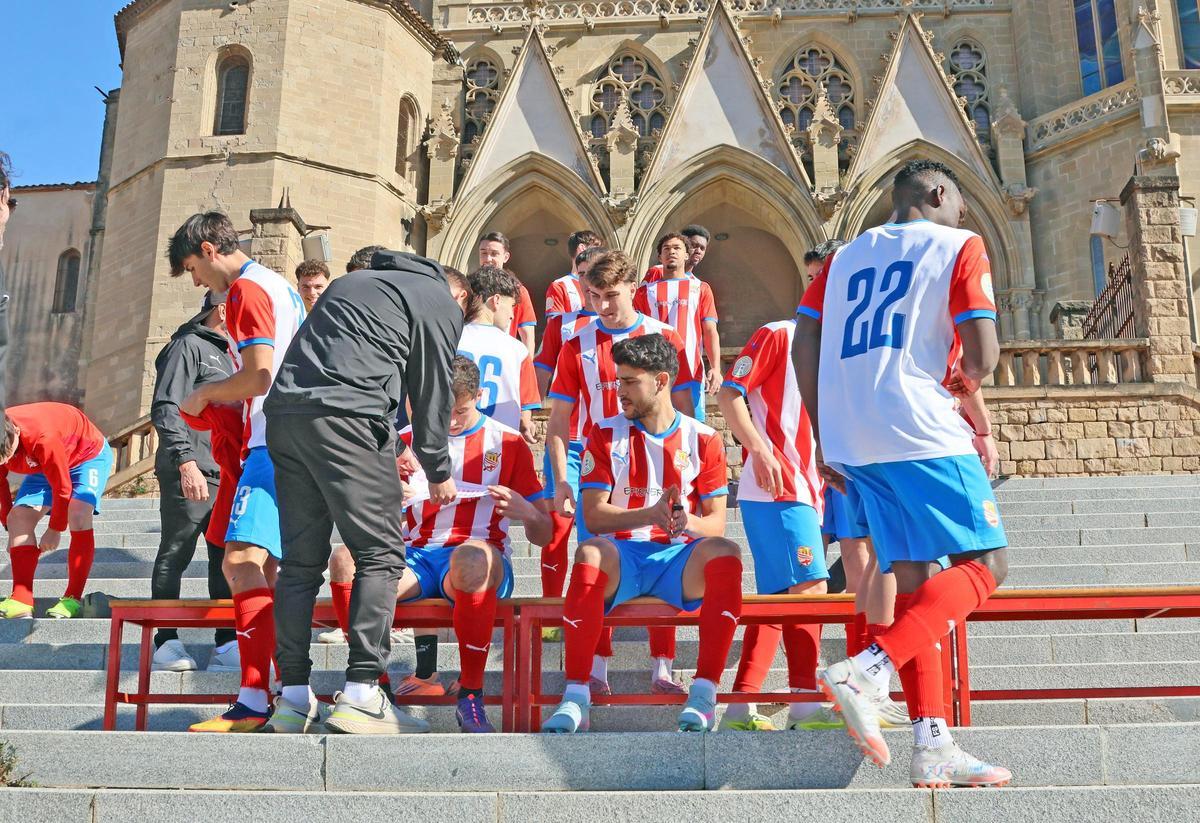 Imatges de la sessió fotogràfica a la Seu del Centre d'Esports Manresa