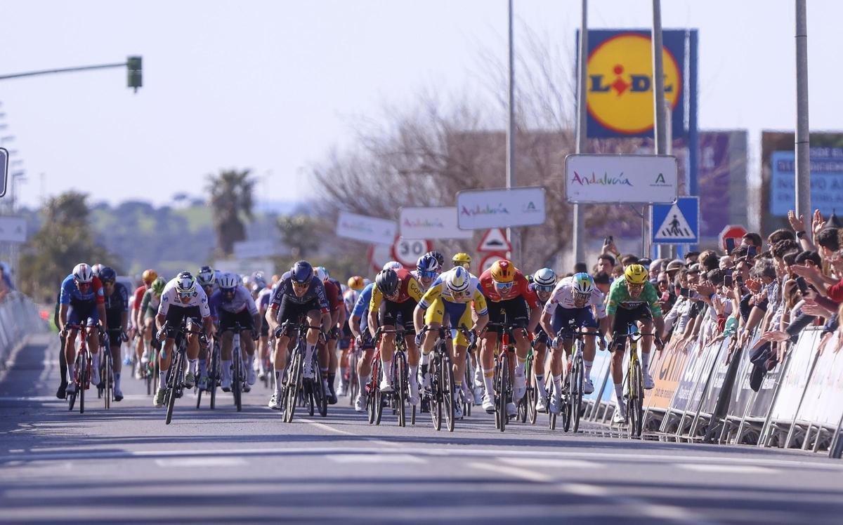 El lanzamiento del sprint de Pozoblanco, en el que se impuesto el belga Crabbe