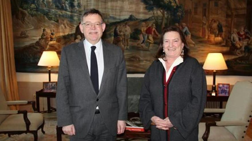 Ximo Puig y Vitoria Morena, ayer, en la embajada.