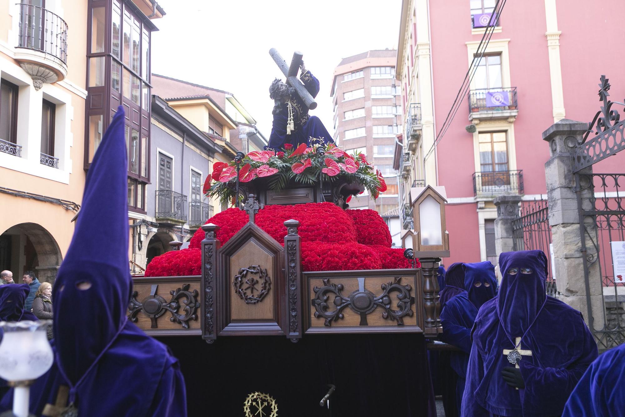 Semana Santa en Avilés: el Encuentro de Jesusín de Galiana, San Juan y la Dolorosa