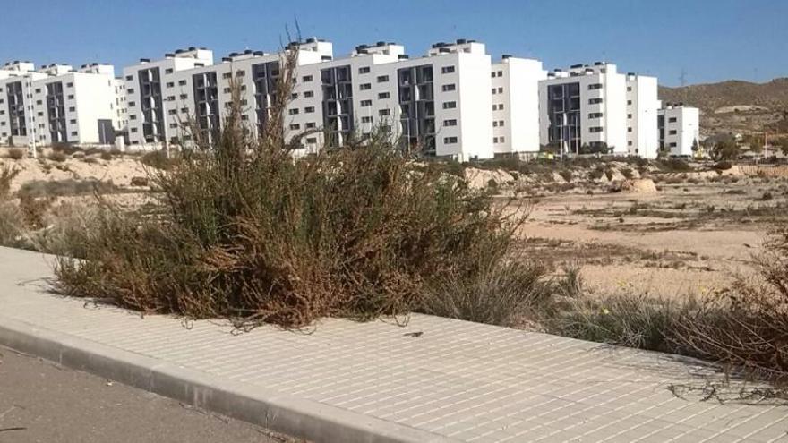 El juez da la razón al Ayuntamiento en dos sentencias por las obras inacabadas del residencial El Pinar