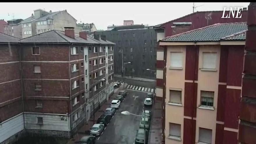 La nieve llega a Mieres en octubre