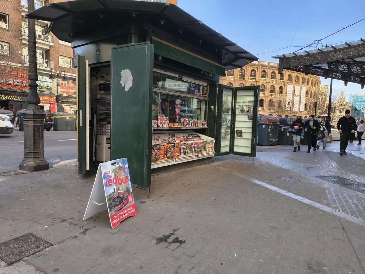 Un quisco de prensa ubicado en el centro de la ciudad