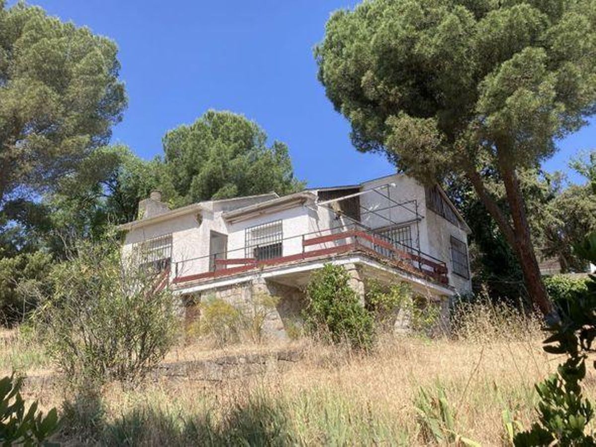 Casa para reformar en venta en Villa del Prado