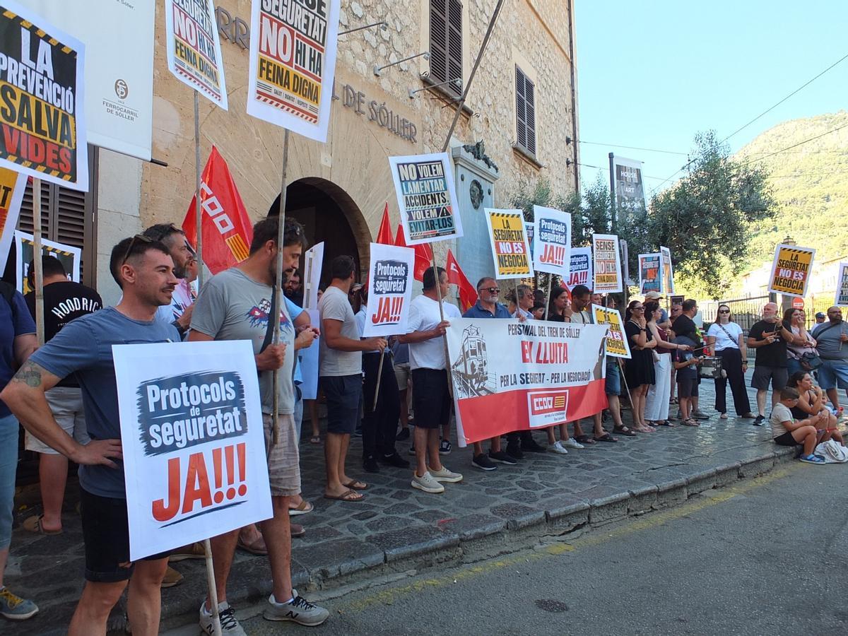 Así ha sido la protesta de los trabajadores del Tren de Sóller