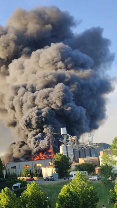 Incendi en una empresa de Sarrià de Ter