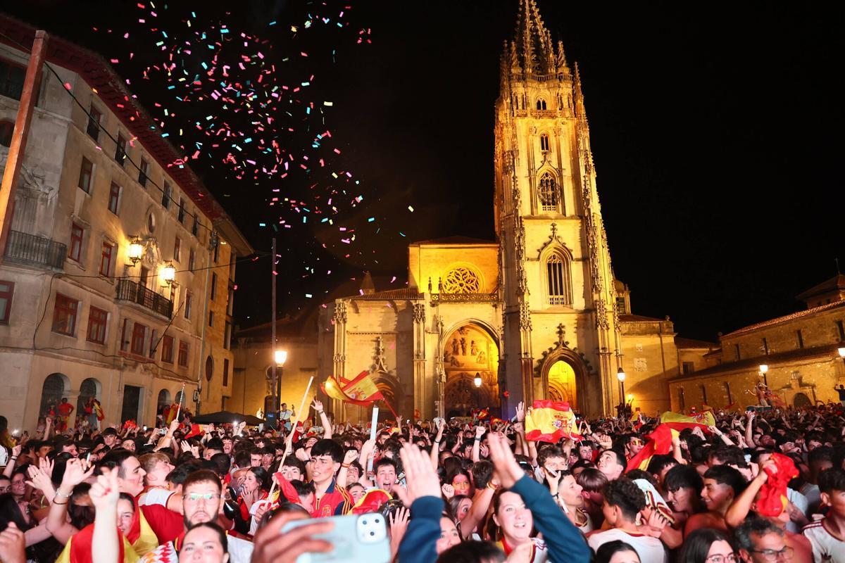 Así se vivió el triunfo de España en Oviedo
