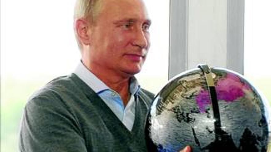 Putin insta a Kiev a hablar sobre la federalización del este de Ucrania