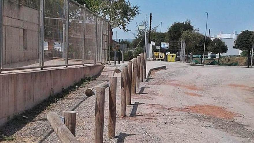 L&#039;accés a un dels centres de Sant Fruitós que s&#039;ha habilitat