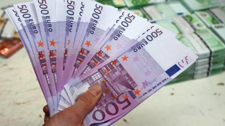 Los billetes de 500 euros son los más utilizados para los pagos en efectivo de grandes cantidades.