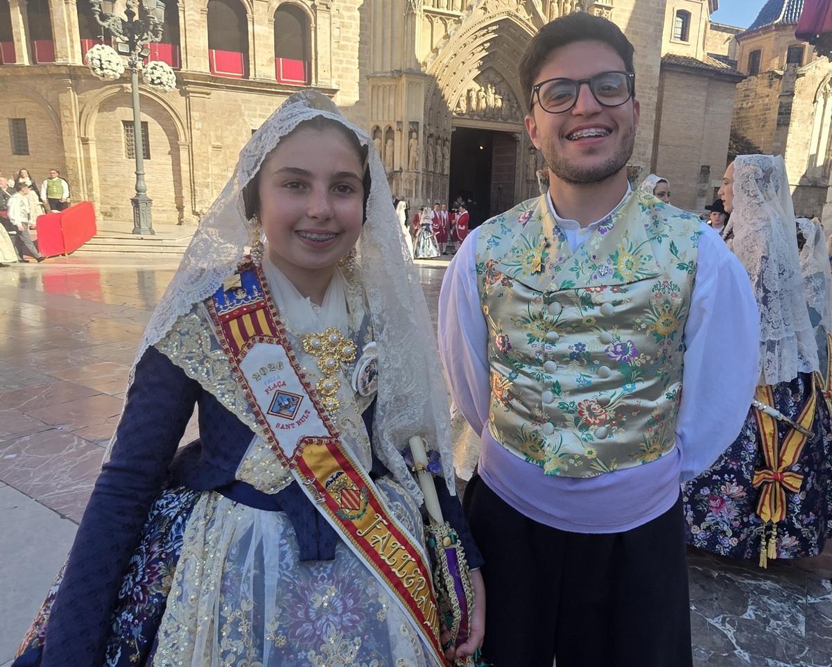 Comisiones de falla en la Procesión de la Virgen (3/7)