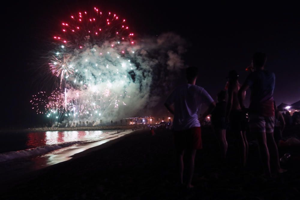 El pregón y los fuegos abren la Feria de Málaga 2019