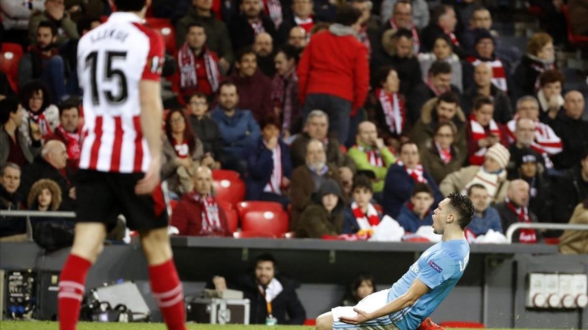 Ocampos celebra un gol en San Mamés.