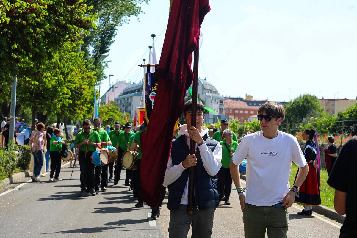 Zamora. exhibición y desfile de pendones por las calles de Zamora