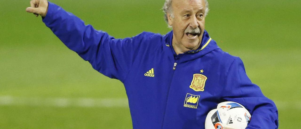 Vicente Del Bosque: &quot;Me gusta el fútbol de regates de la plazuela, del barrio y de la calle&quot;