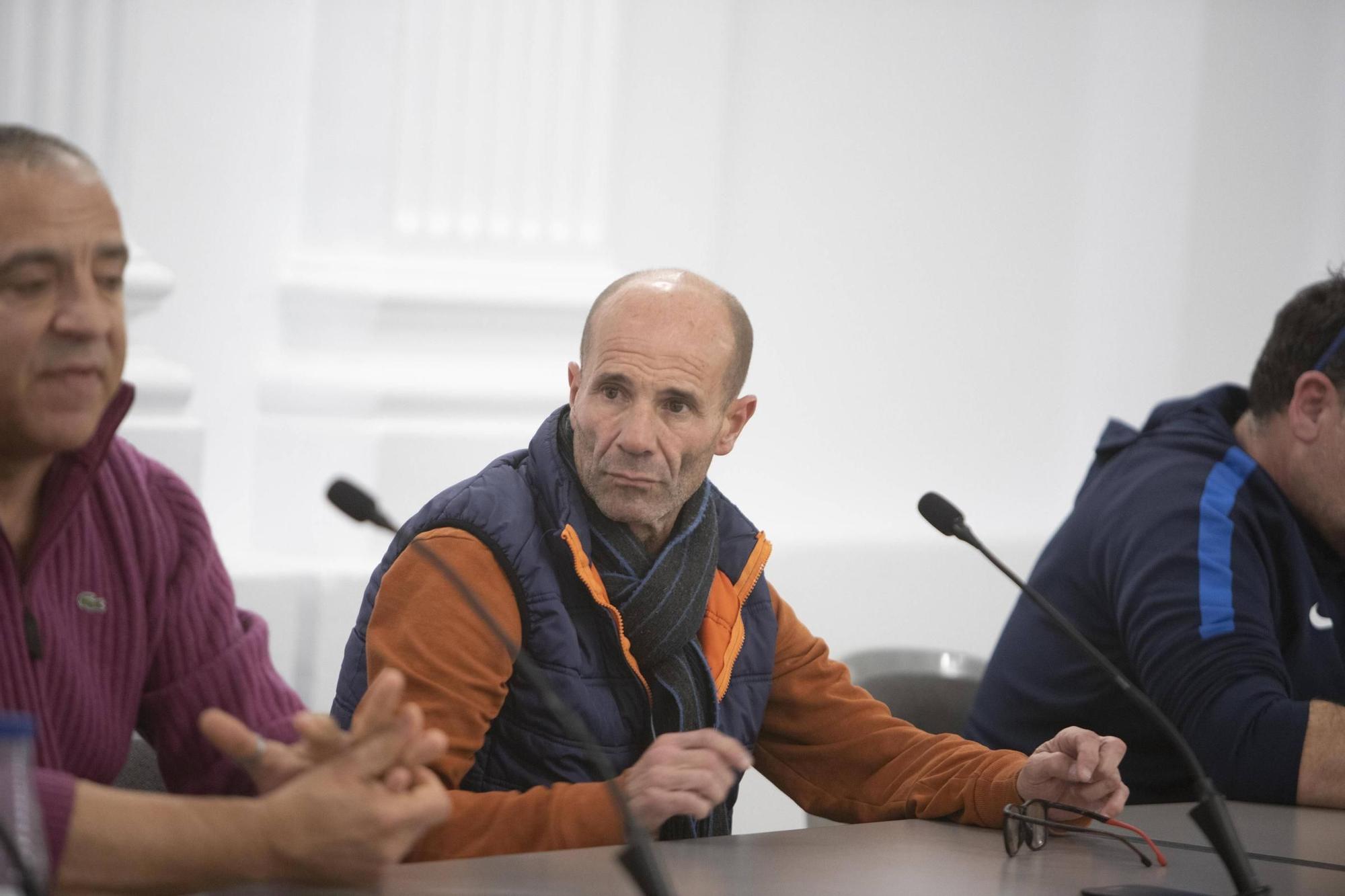 Así fue la tensa asamblea del Olímpic de Xàtiva en la que los socios toman las riendas