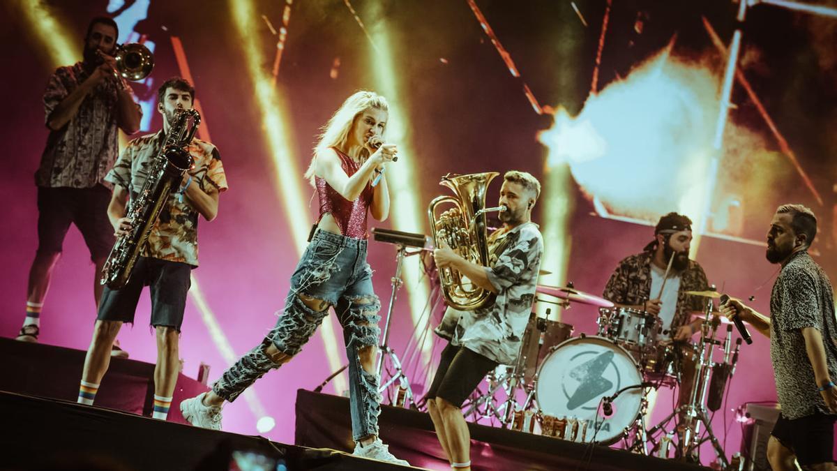 La Fúmiga en pleno concierto.