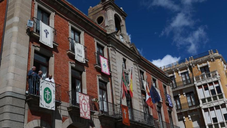 Reposteros en el Ayuntamiento.