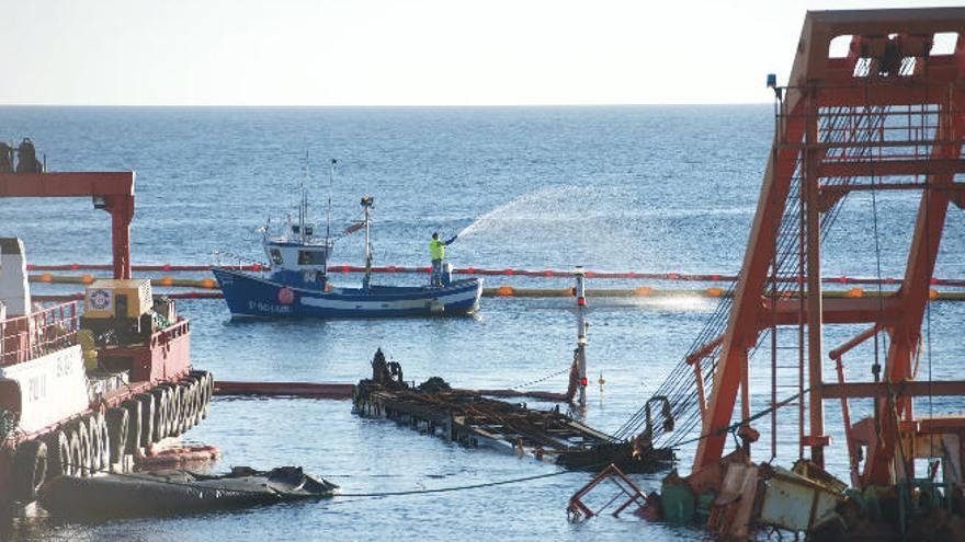 El PP reclama al Gobierno que fije las ayudas para el muelle de Gran Tarajal