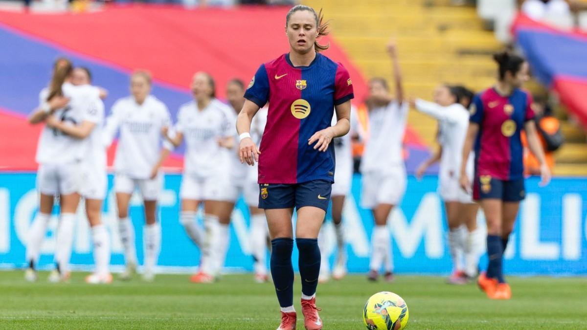 Pajor se lamenta tras el gol del Real Madrid