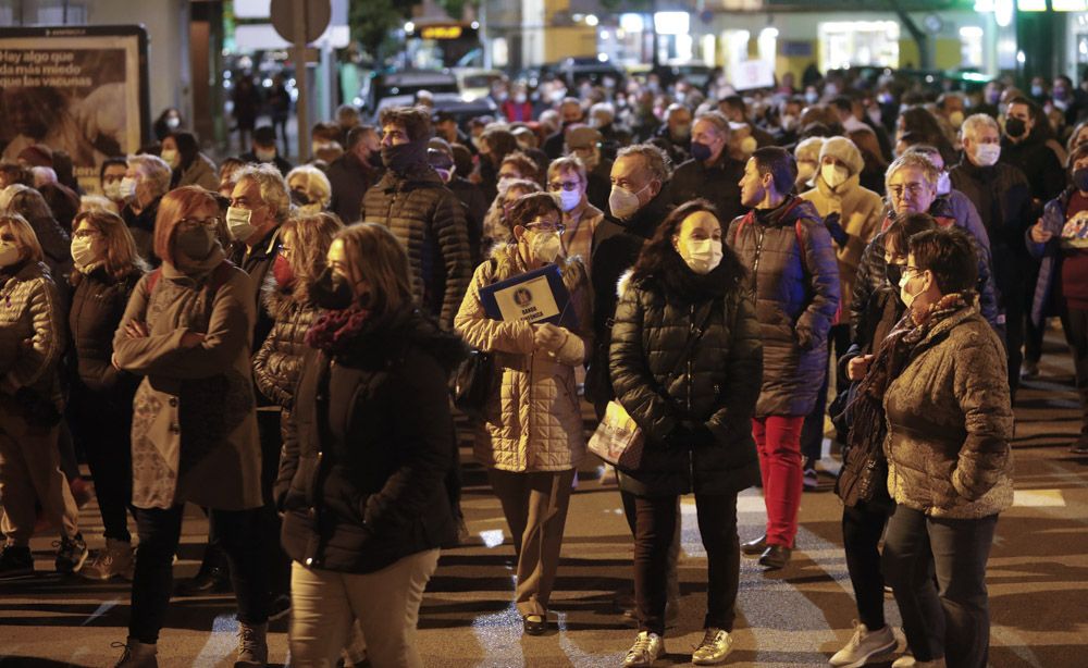 Manifestación en las calles del Port de Sagunt, el 25N contra la violencia machista.