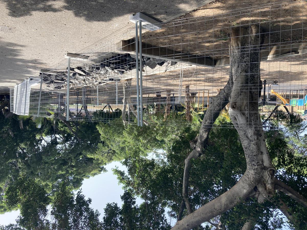 Inicio del cerramiento del parque Poeta Manuel Castañeda, en Santa Cruz de Tenerife.