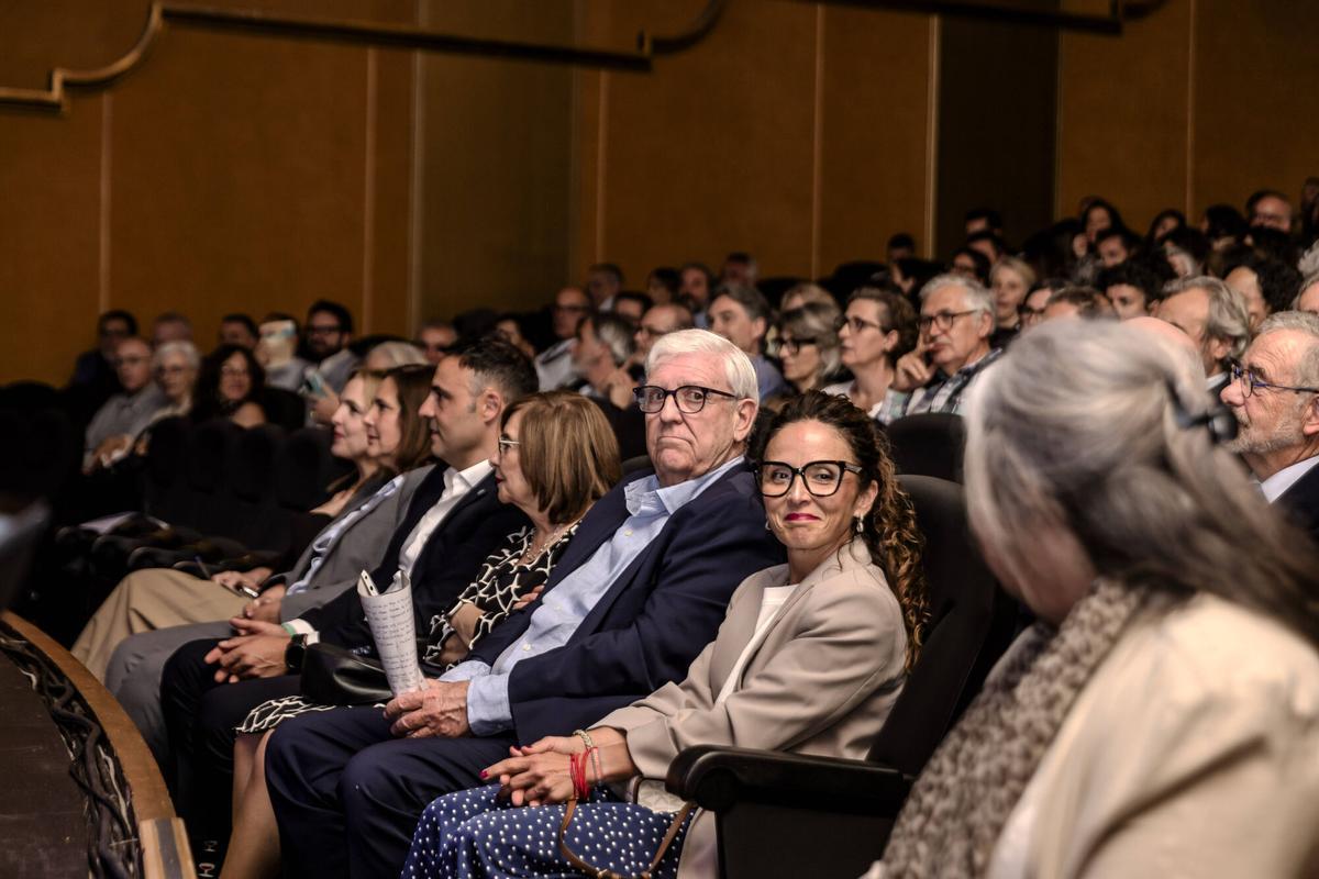 PALMA, HOMENAJE DEL ONT AL DR. JULIO VELASCO LA CONSELLERA DE SALUD, MANUELA GARCÍA, INAUGURA EL XL CONGRESO NACIONAL DE COORDINADORES DE TRASPLANTES, UN ACTO EN QUE TAMBIÉN PARTICIPARÁN EL ALCALDE DE PALMA, JAIME MARTÍNEZ, Y LA DIRECTORA DE LA ORGANIZACIÓN NACIONAL DE TRASPLANTES (ONT), BEATRIZ DOMÍNGUEZ-GIL, ENTRE OTRAS AUTORIDADES
