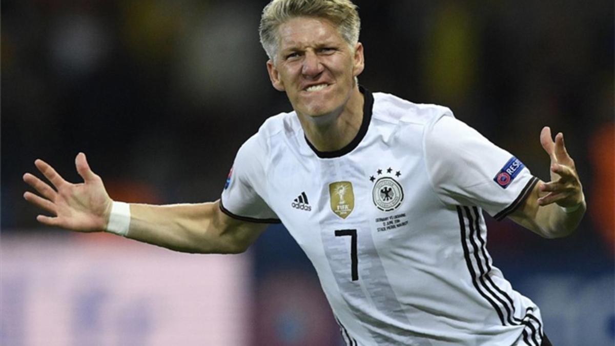 Schweinsteiger acaba de poner fin a su trayectoria con Alemania