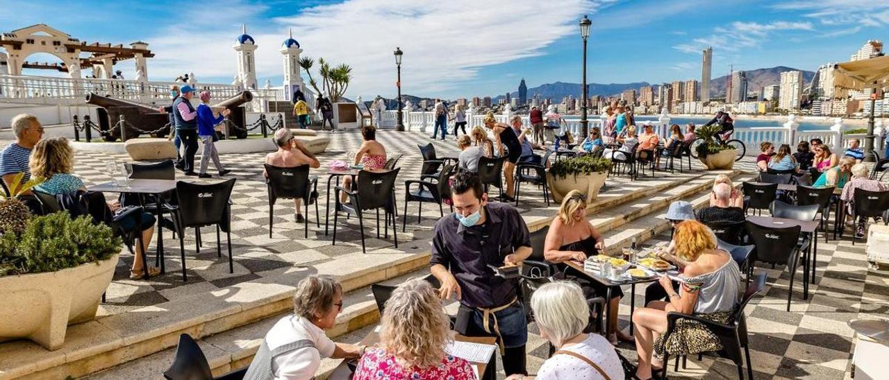 Establecimiento hostelero en Benidorm, uno de los sectores que tira de la creación de empresas