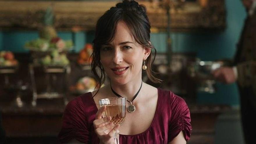 Dakota Johnson, que interpreta a la austeniana Anne Elliot en ’Persuasión’.