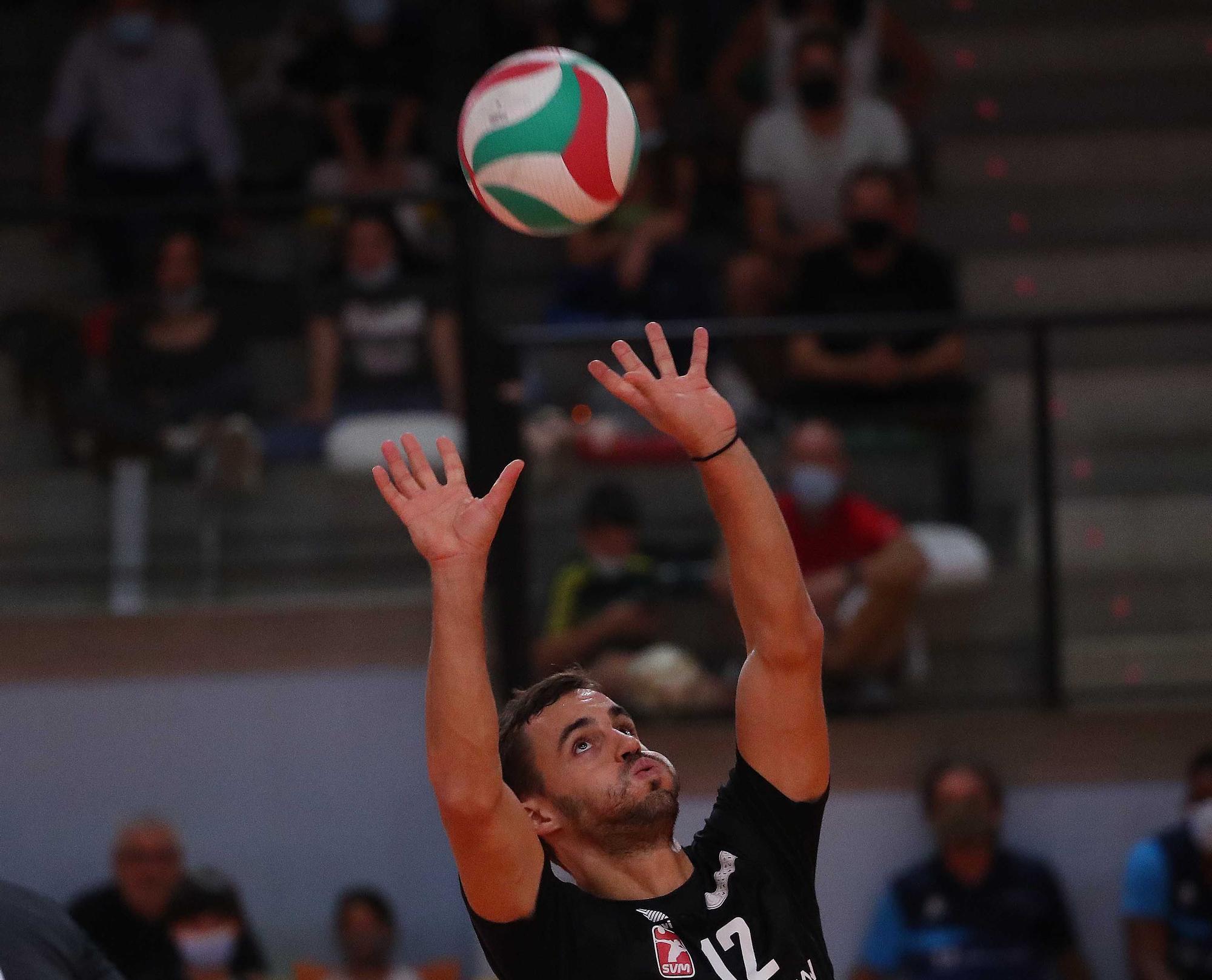 Partido de Voleibol entre Leleman Valencia Voleibol y el Teruel voleibol