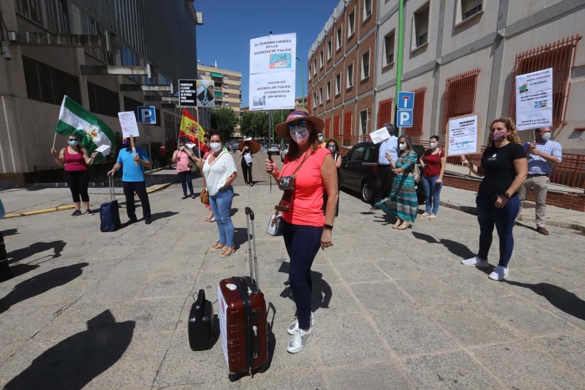 Las agencias de viajes se movilizan para pedir ayudas al sector por la crisis del coronavirus