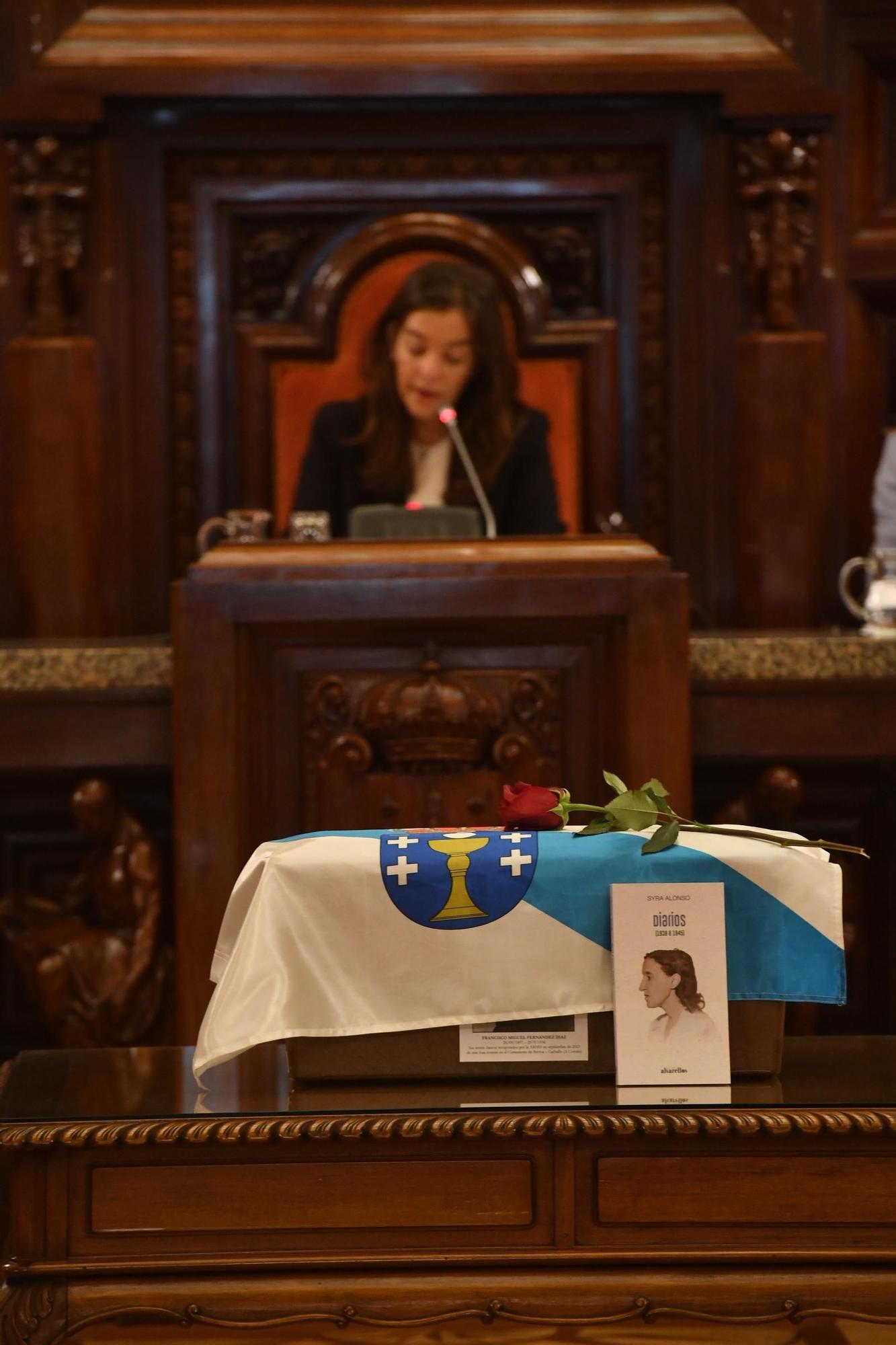 Recepción e enterro dos restos do pintor Francisco Miguel