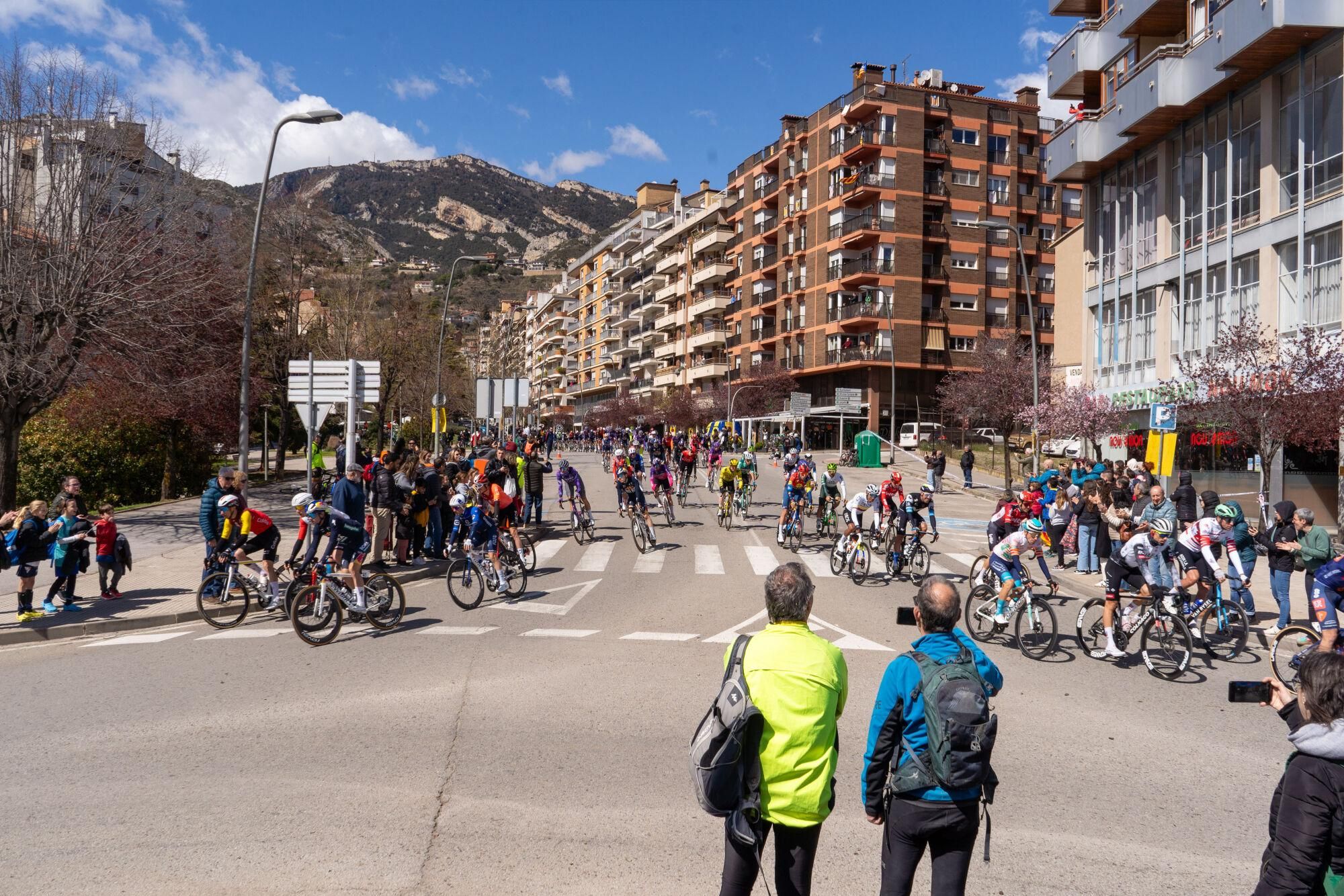 Les millors imatges de la sortida de la Volta a Berga