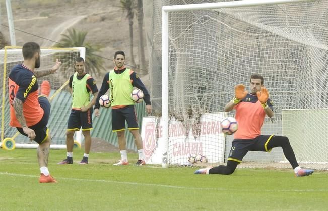 ENTRENAMIENTO DE LA UD LAS PALMAS EN BARRANCO ...