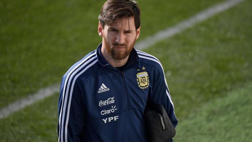 Messi prueba a ‘la Roja’