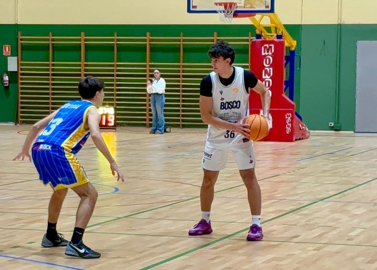El Mérida, en acción ante el Baublock.