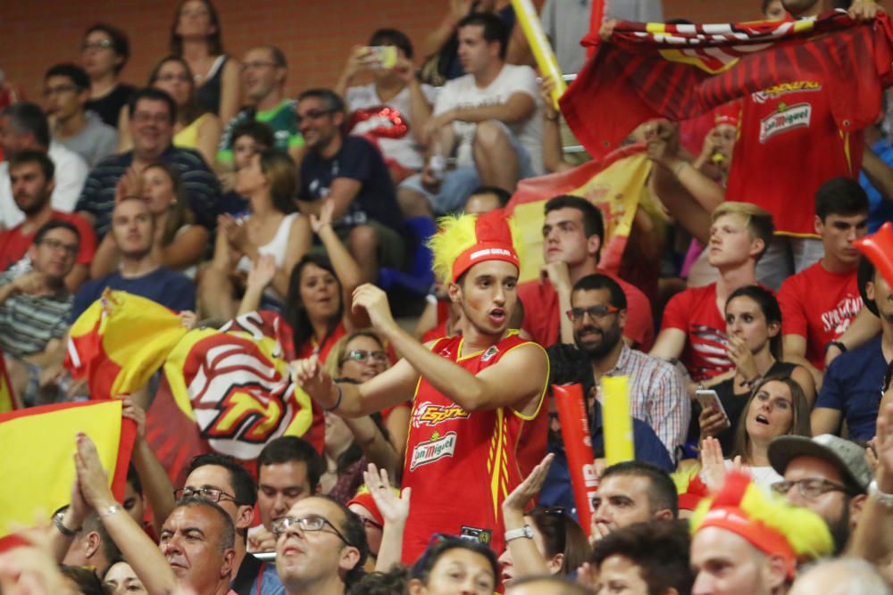 Fotos del España 76-78 Lituania, disputado en el Carpena