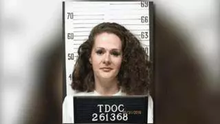 La presa condenada a muerte Christa Pike sobrevive a dos dosis de inyecciones letales