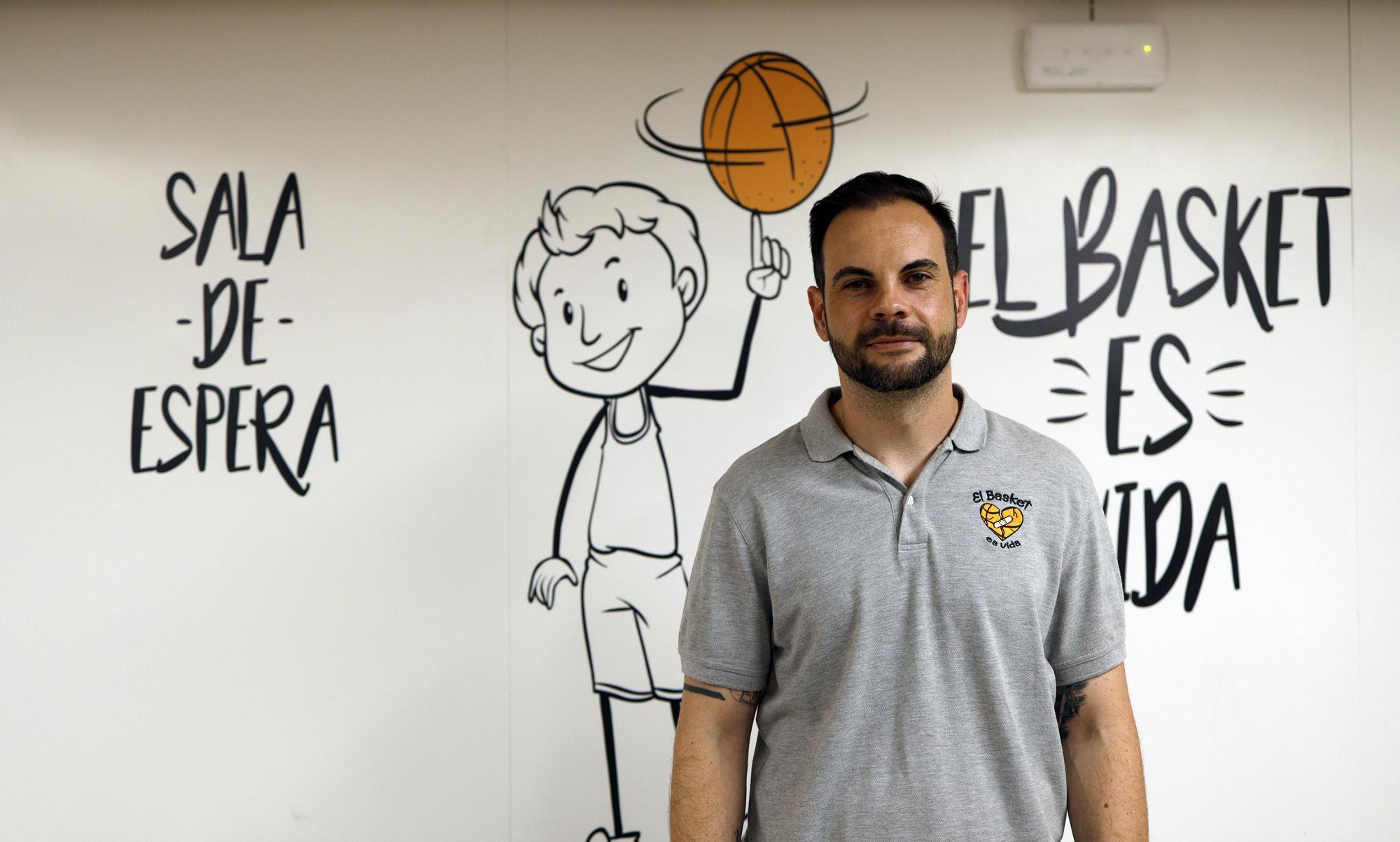 La nueva sala de espera del Hospital Materno Infantil tras la intervención de la asociación 'El Basket es vida'