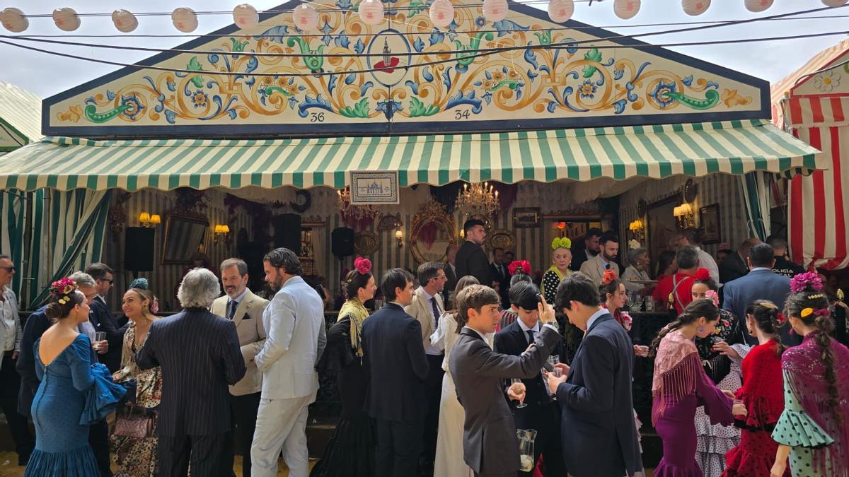 Exterior de la caseta de Juan Belmonte, 37, que se ha llevado el primer premio en el concurso de casetas de la Feria de Sevilla de 2026.