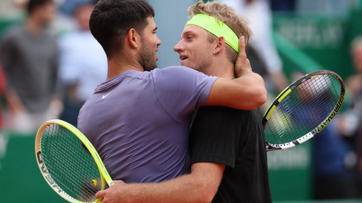 Carlos Alcaraz y Alejandro Davidovich tras su duelo en Montecarlo
