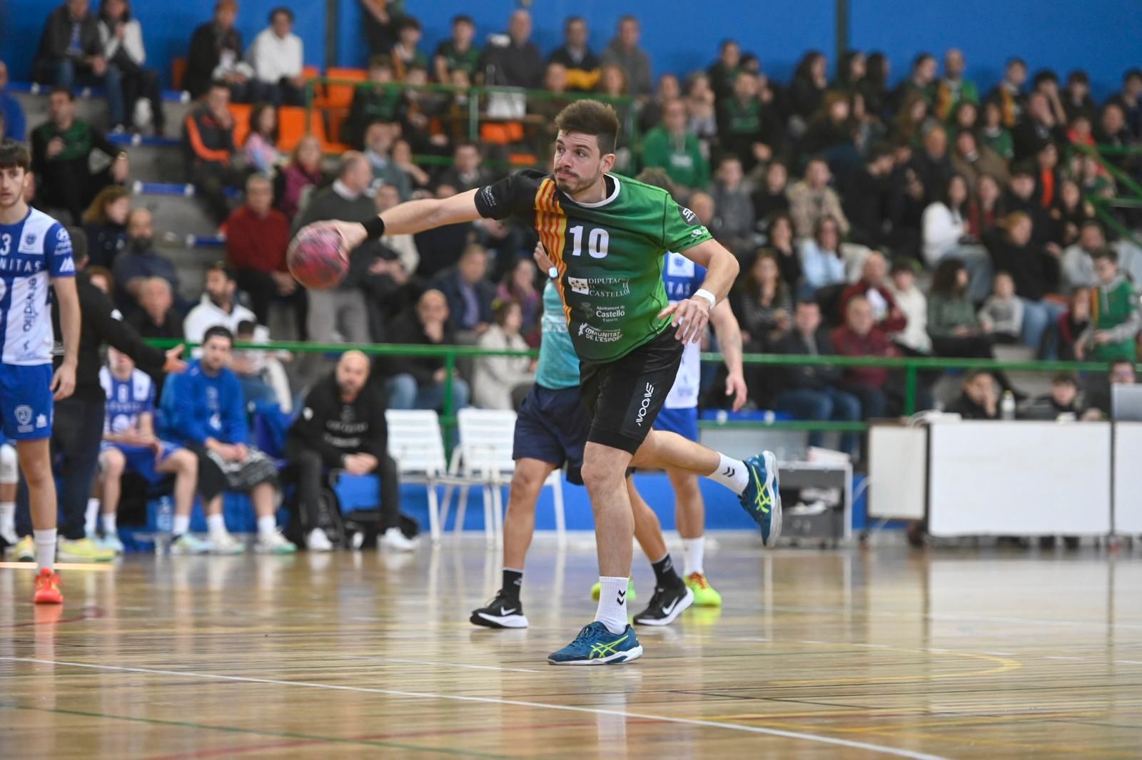 Merecido homenaje en Castelló: El mundo del balonmano rinde tributo a Rafael Martí