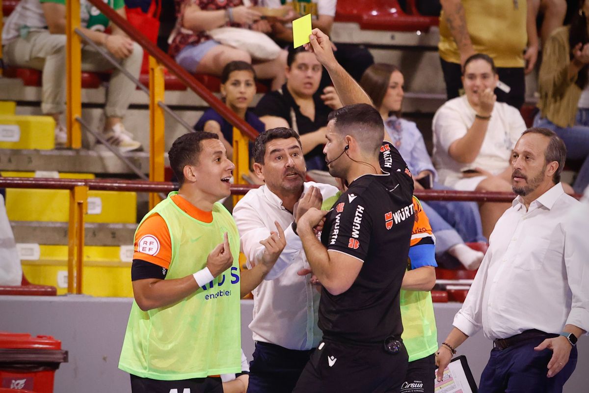 El encuentro Córdoba Futsal - Ribera Navarra en imágenes