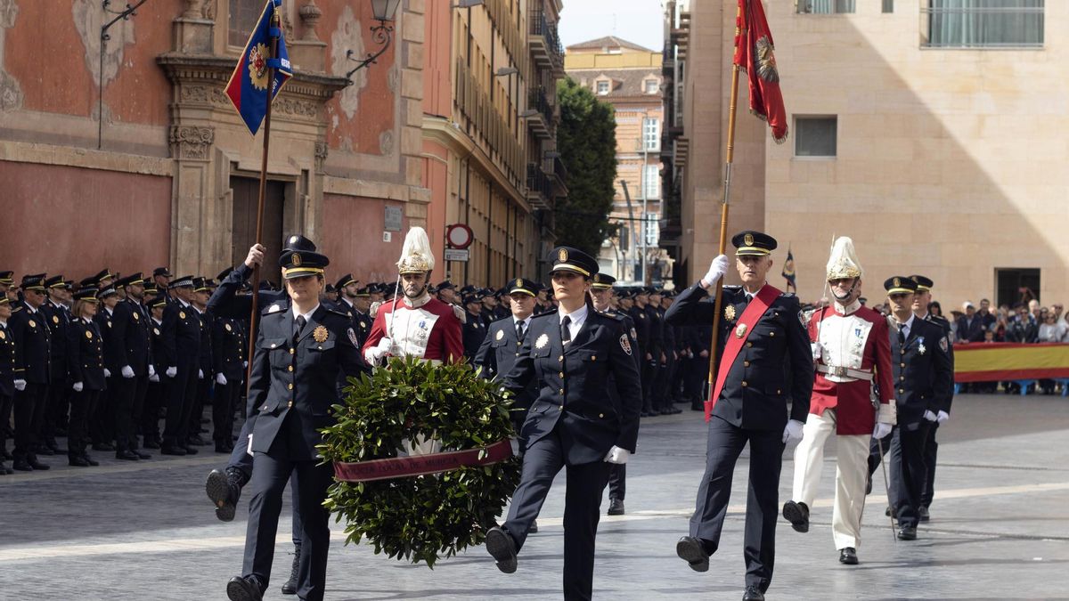 La Policía Local de Murcia celebra San Patricio.