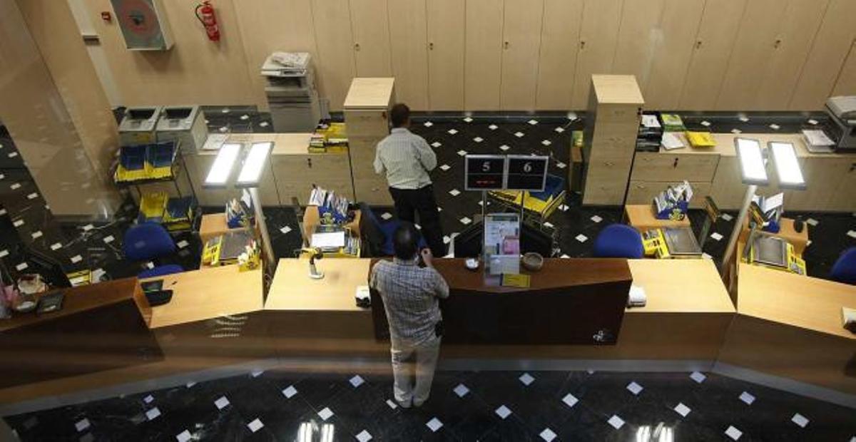 Correos abre al público su sede de Gabriel Miró