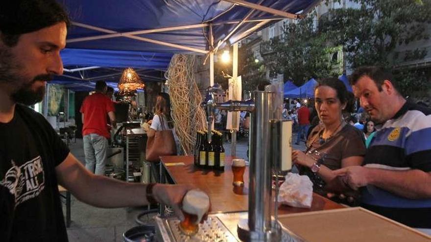 Feria de la cerveza artesana, en la edición anterior. // Jesús Regal