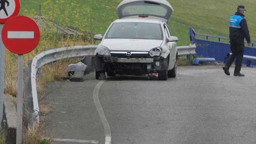 El vehículo, tras el accidente.