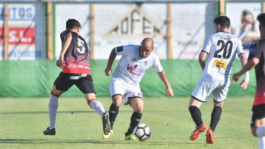 El Pozoblanco dice adiós al ascenso a Tercera